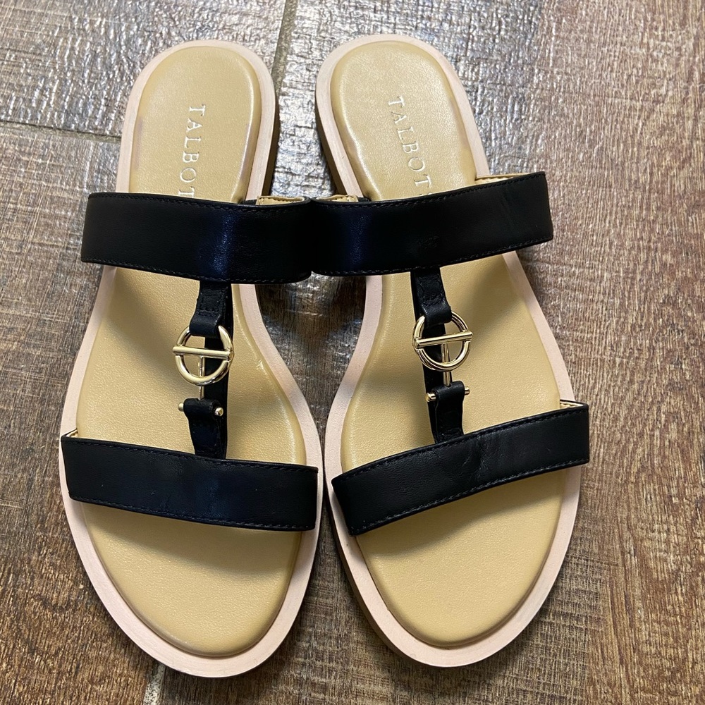 Talbots sandals black leather slip on gold hardware. Sz 6.5